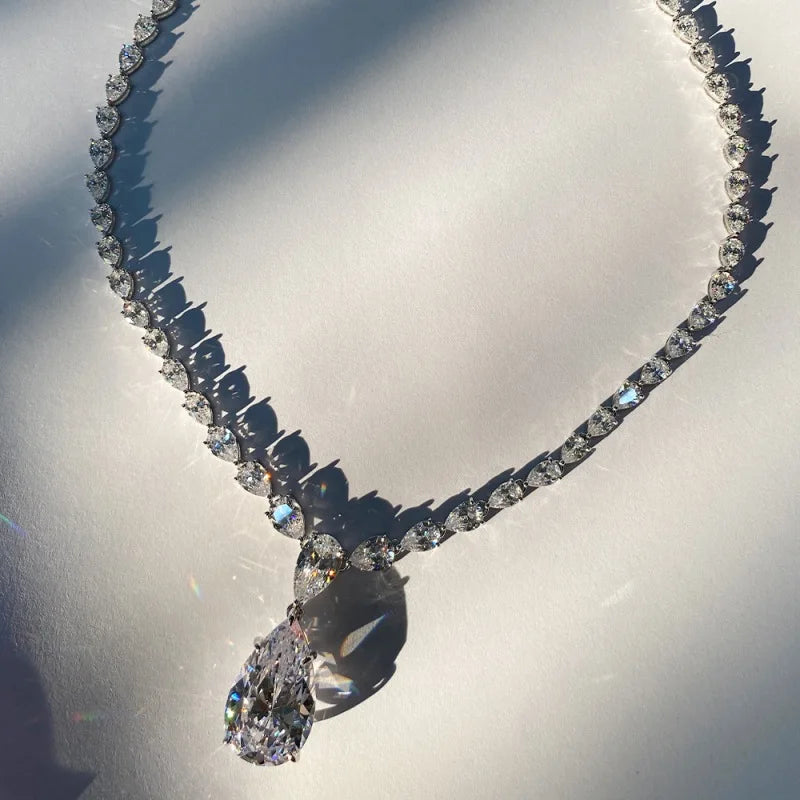 JASMINE STATEMENT NECKLACE