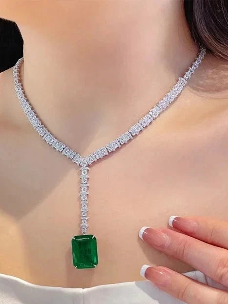 EMERALD MAJESTY NECKLACE