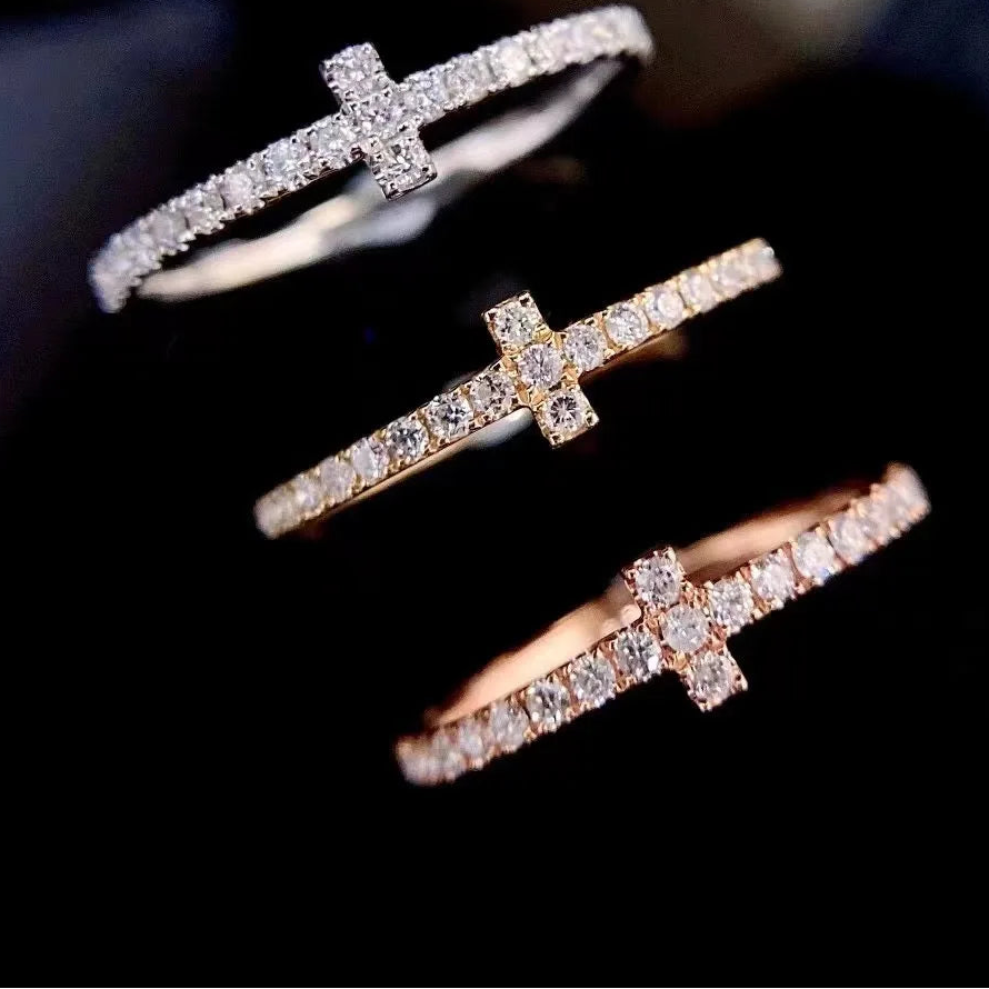 VICTORIA CROSS RING