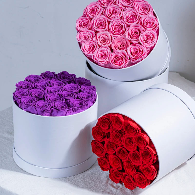 REGAL MINIMALISM - ETERNAL ROSES BOX