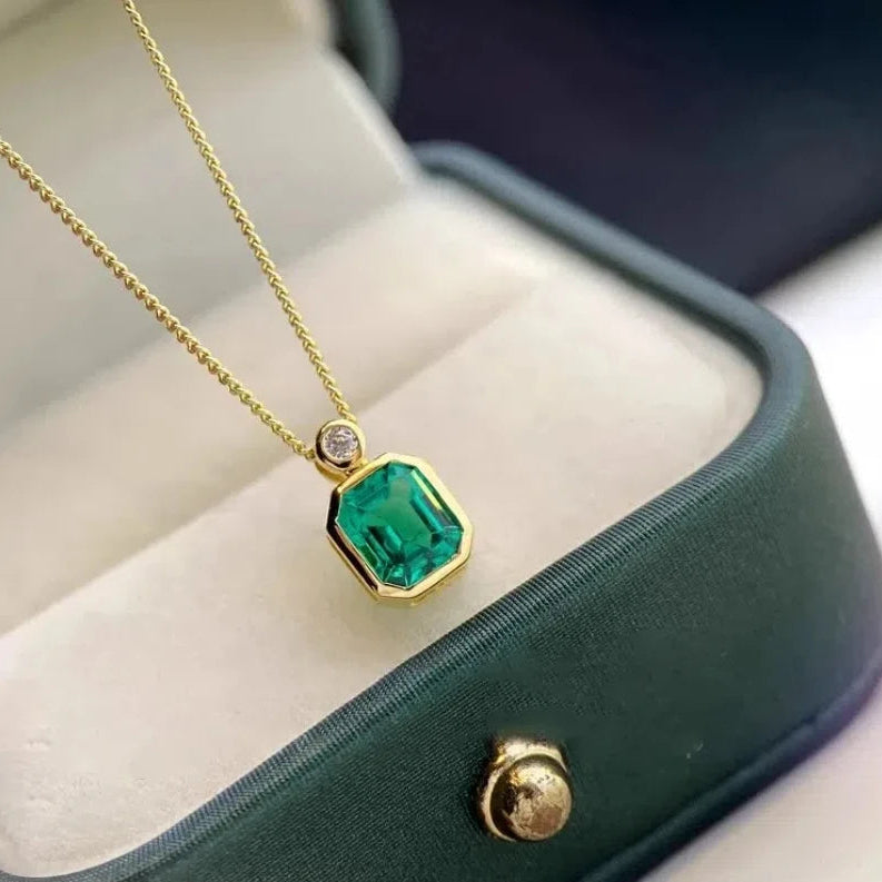 AURORA EMERALD NECKLACE