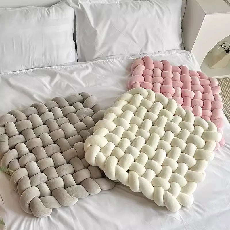 KNOT PLUSH LUX CUSHION