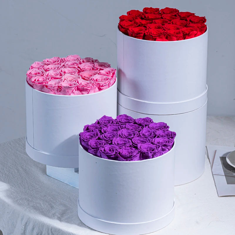 REGAL MINIMALISM - ETERNAL ROSES BOX