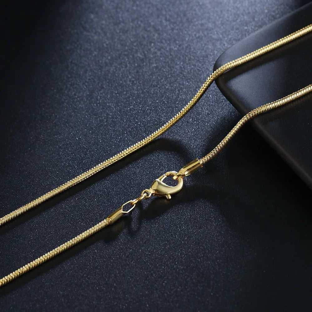 GOLDEN SNAKE CHAIN NECKLACE