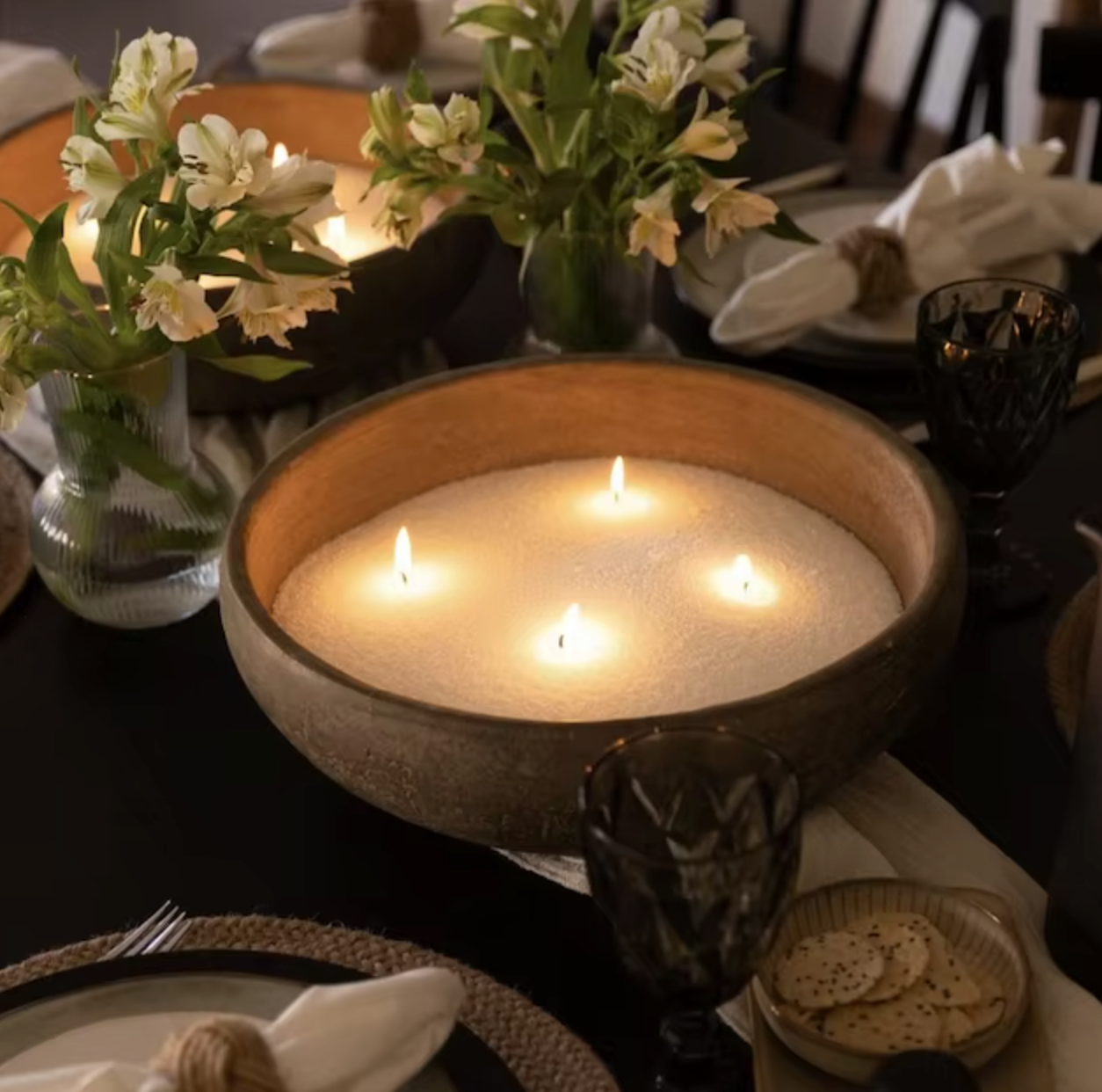 LUXURIOUS CANDLE WAX