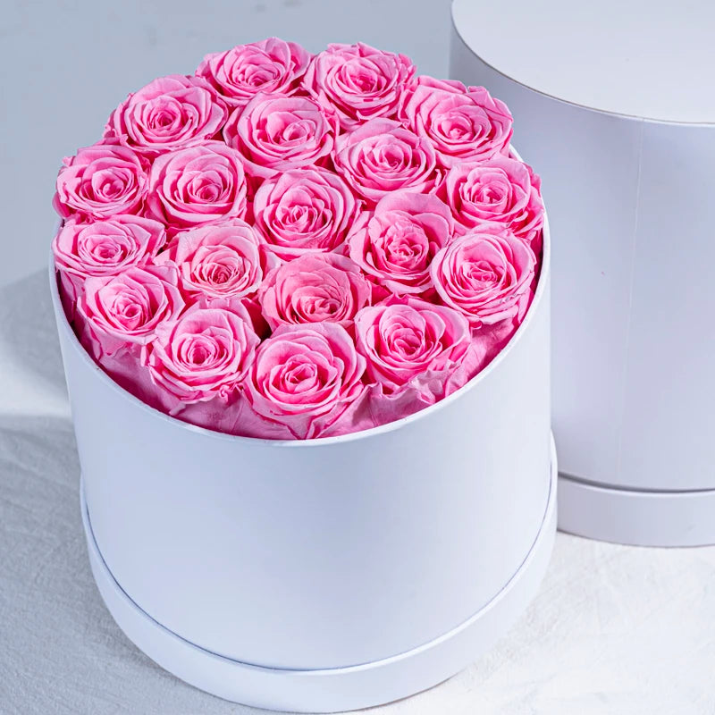 REGAL MINIMALISM - ETERNAL ROSES BOX