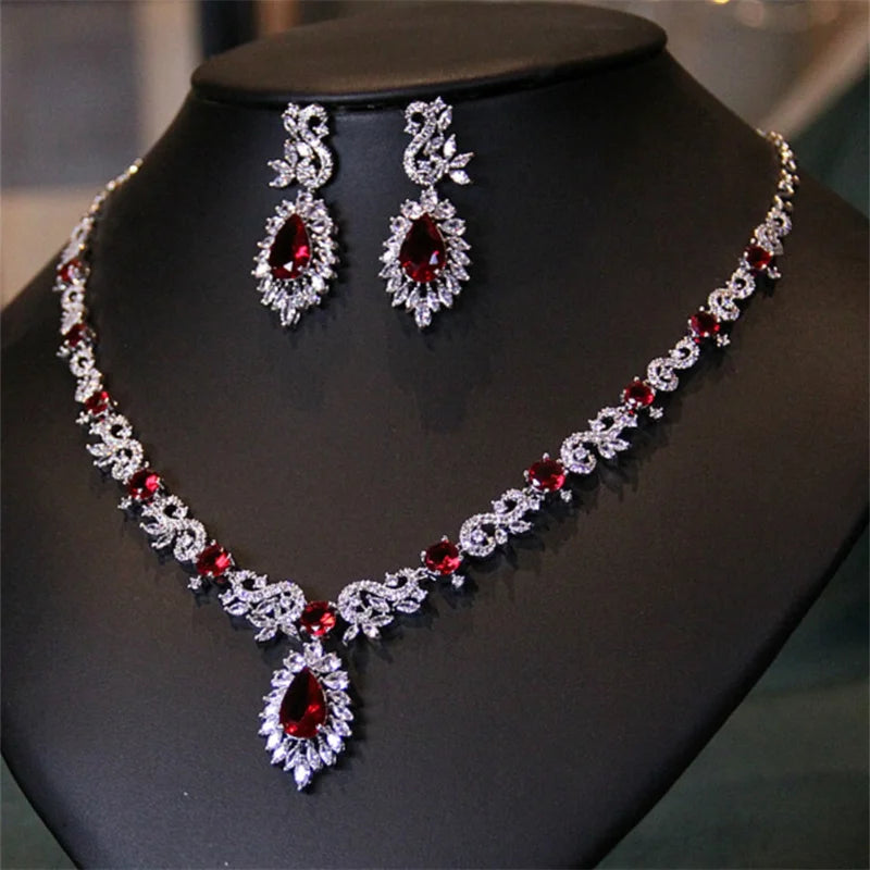 VINTAGE ELEGANCE