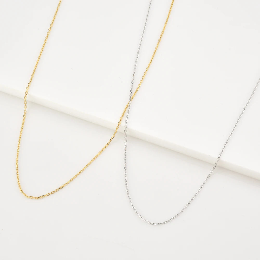 SIMPLE ROYALTY CHAIN NECKLACE