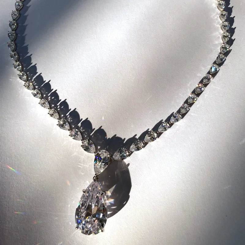 JASMINE STATEMENT NECKLACE