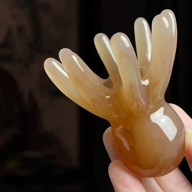 QUEEN’S RITUAL HAIR MASSAGE COMB