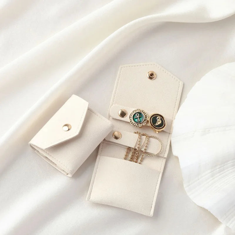MINI PRINCESS VELVET TRAVEL JEWELLERY POUCH