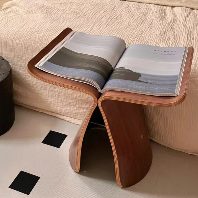 MONARCH SCULPTED STOOL