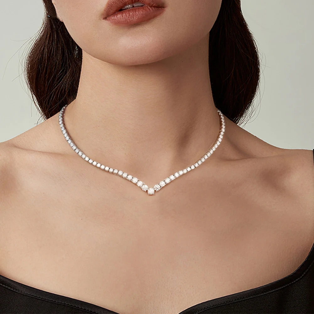 JASMIN V-SHAPED TENNIS NECKLACE