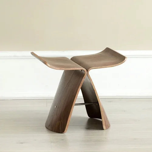 MONARCH SCULPTED STOOL