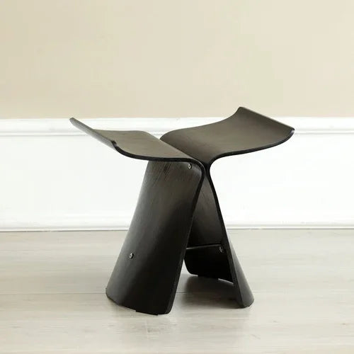MONARCH SCULPTED STOOL