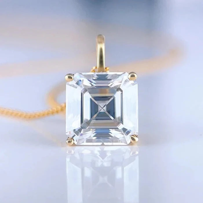 OPULENT ASSCHER PENDANT