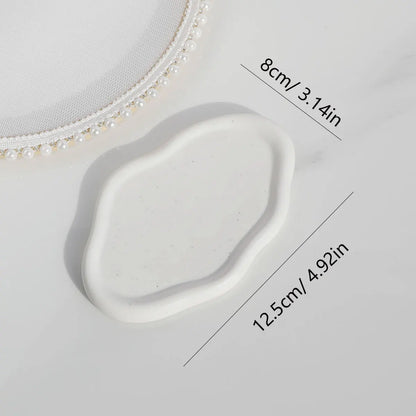 DUCHESS' IRREGULAR JEWELLERY TRAY – White Oval Plate