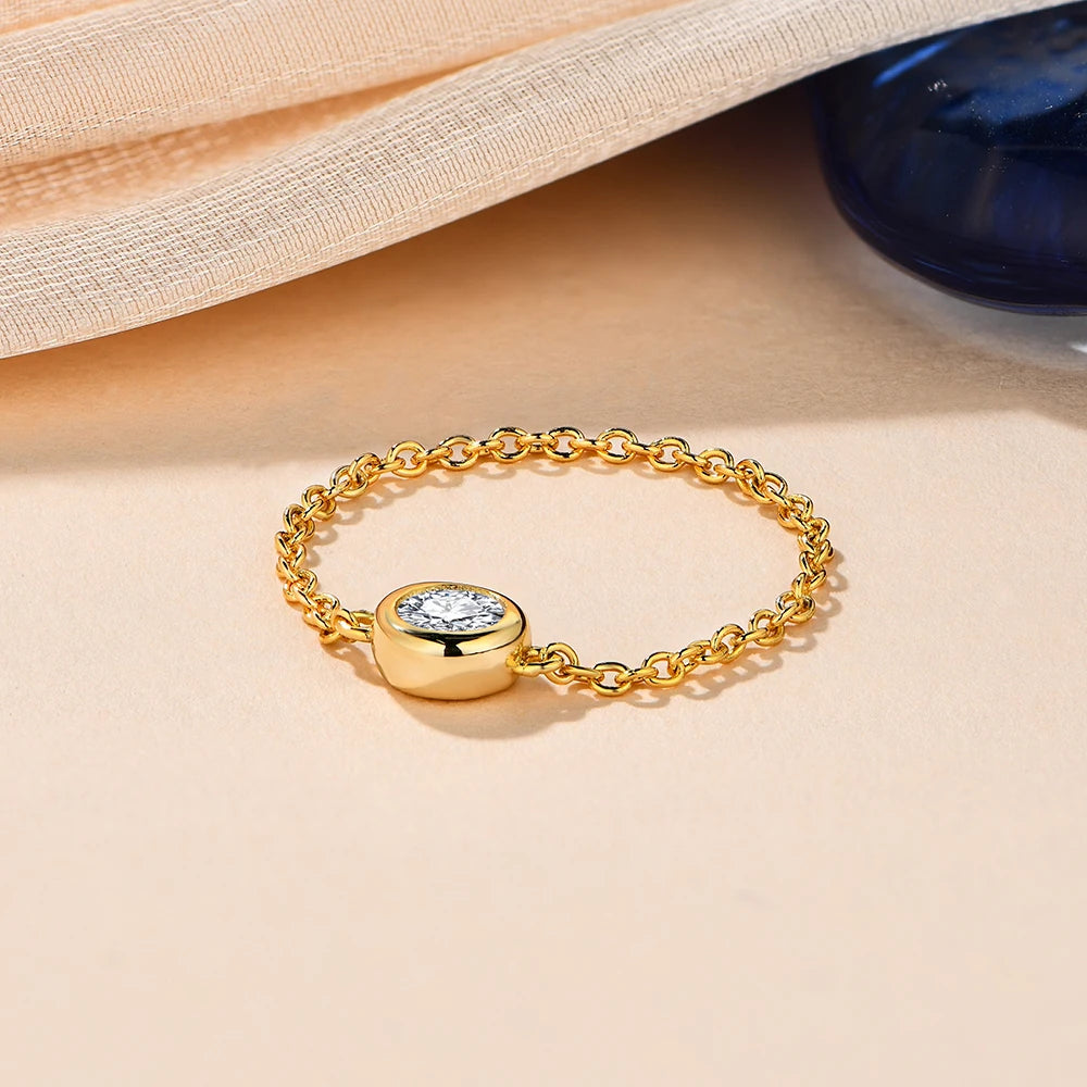 DAINTY SPARKLE MOISSANITE CHAIN RING