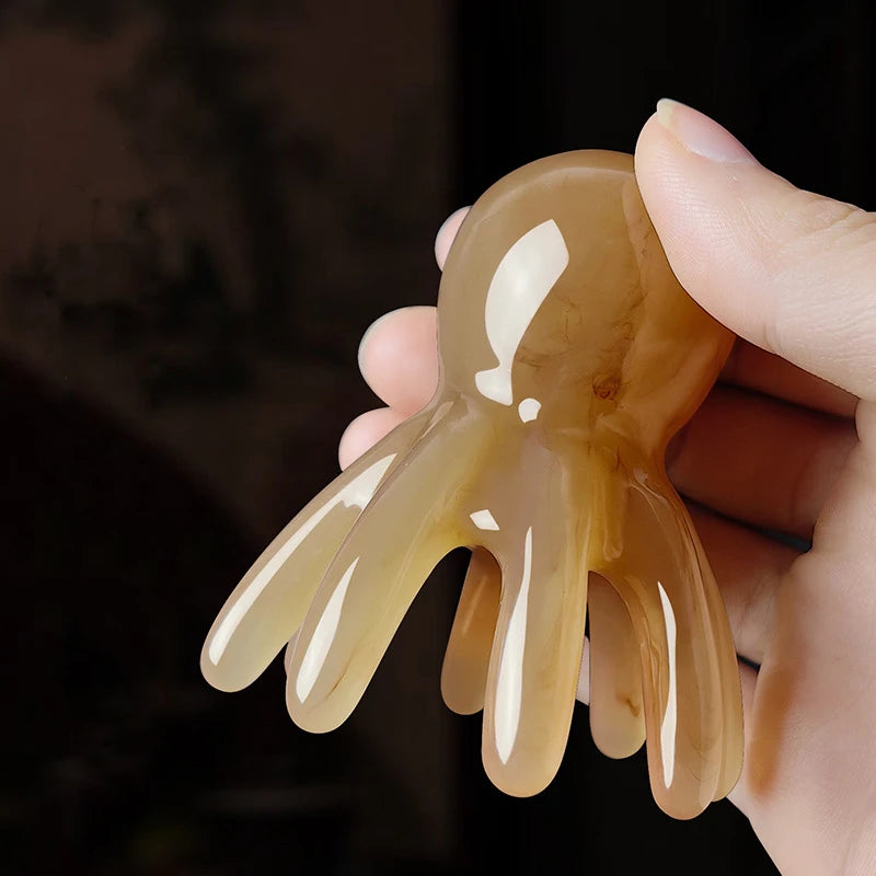QUEEN’S RITUAL HAIR MASSAGE COMB