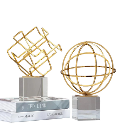 Geometric Elegance Abstract Luxe Sculpture – Gold Abstract Sculpture