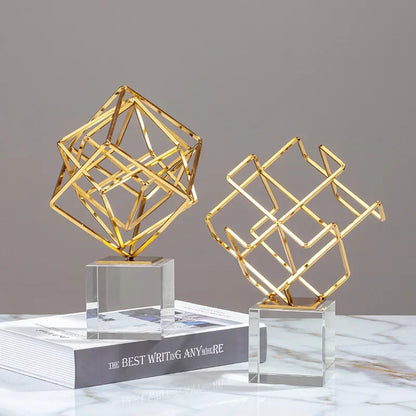 Geometric Elegance Abstract Luxe Sculpture – Gold Square Sculpture