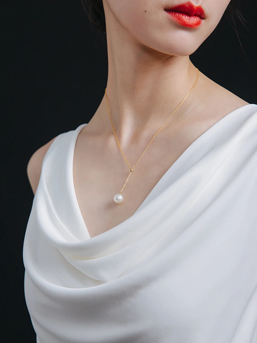 LUMIÈRE PEARL NECKLACE