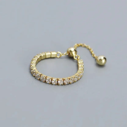 ESSENTIAL RING – Gold -White stones / resizable