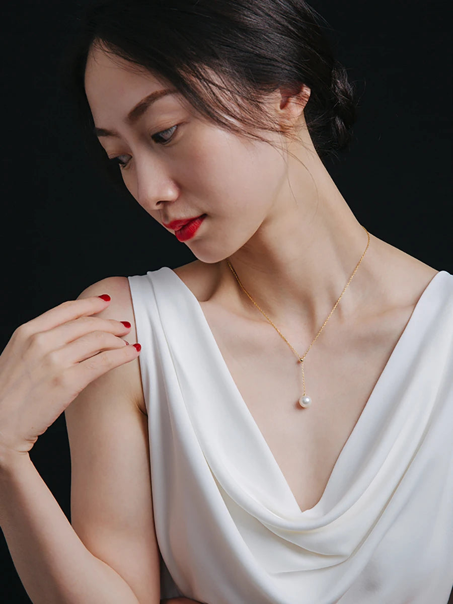 LUMIÈRE PEARL NECKLACE